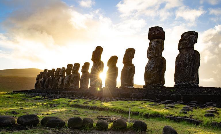 智利．勇闖復活節島15日 - 百內國家公園3晚．阿塔卡馬沙漠．5星聖地牙哥